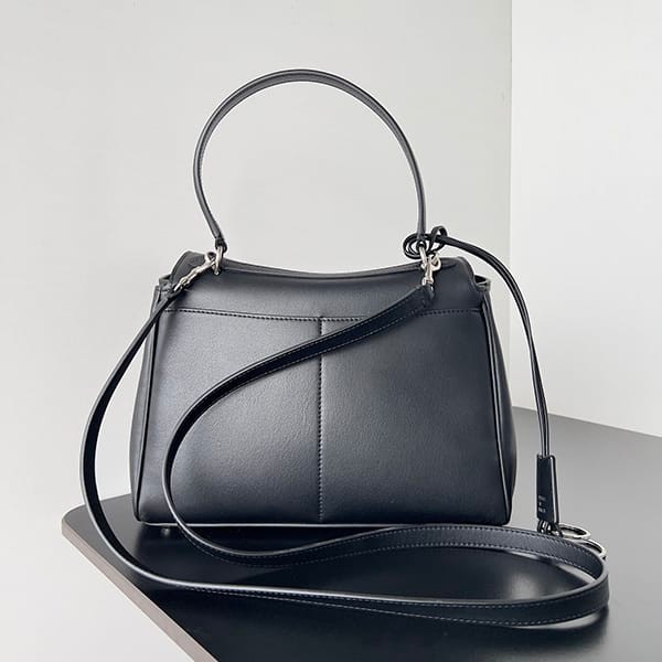 バレンシアガ RODEO ミディアム ユーズドエフェクト チャーム コピー トートバッグ bag19127