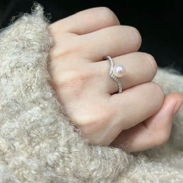 大人気!ショーメ 「ジョゼフィーヌ」コレクション エグレット リング 偽物 sht49880