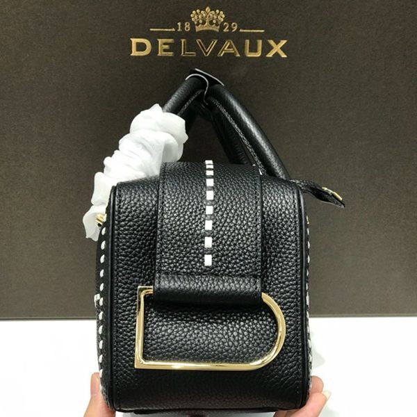 セレブ多数愛用!デルヴォー Cool Box 2WAYバッグ 偽物 レア Dek79486