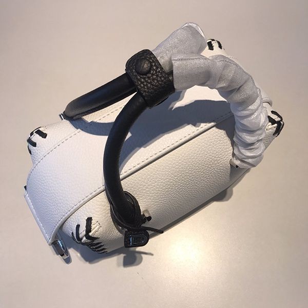 【女性の憧れ☆】デルヴォー デルボー 偽物 COOL BOX MINI Dep32393