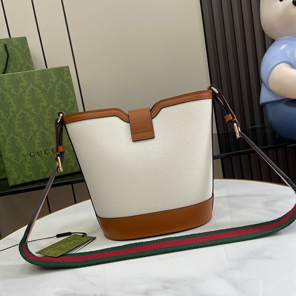 *大人かっこいい*グッチ ミニ バケット ショルダーバッグ コピー 2色 gud35537