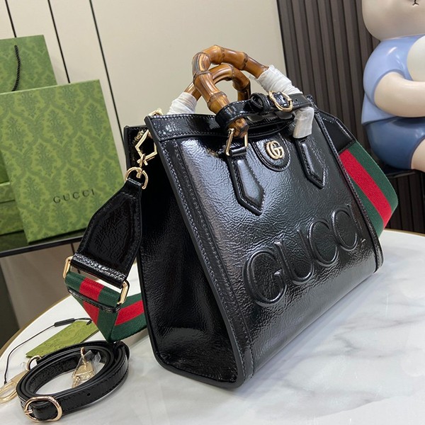グッチ Diana Medium patent レザー トートバッグ 偽物 gud37036