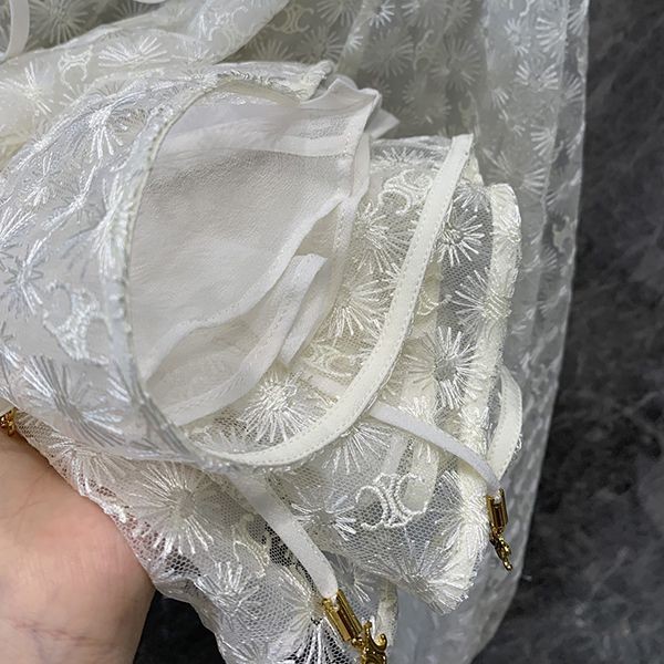 注目度抜群!セリーヌ 刺繍入りチュールトップ 偽物 Ceg13196