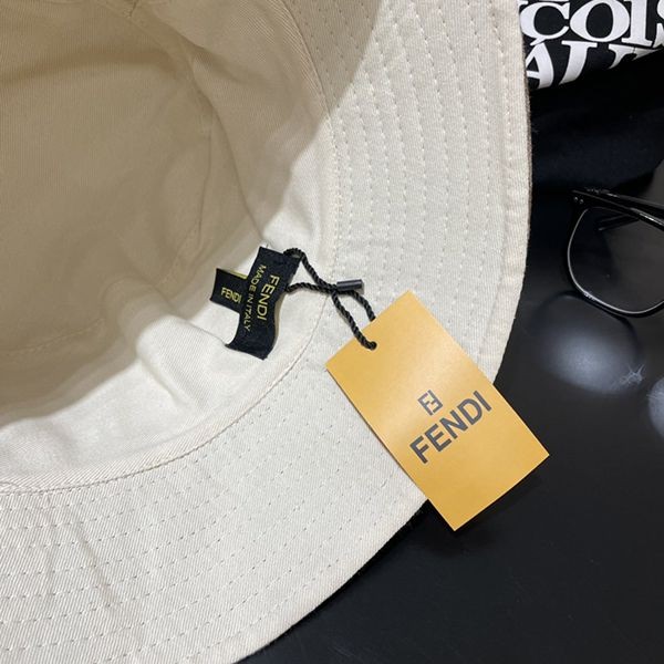 目を惹く逸品!フェンディ リバーシブル バケットハット 偽物 feu35978