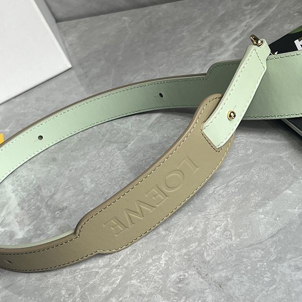 目を惹く逸品!ロエベ ショルダーストラップ レプリカ loj75573