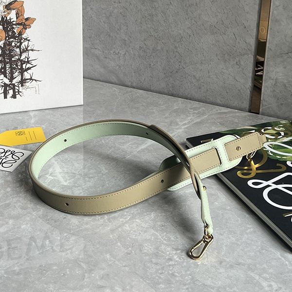目を惹く逸品!ロエベ ショルダーストラップ レプリカ loj75573