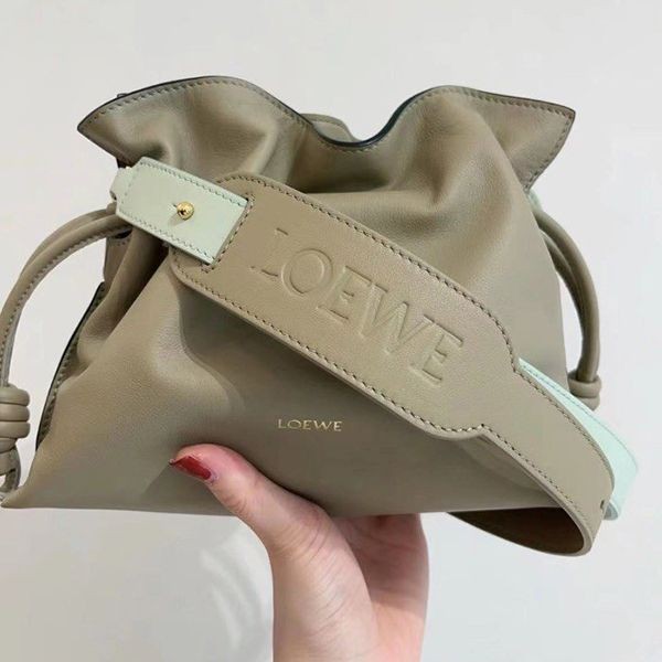 目を惹く逸品!ロエベ ショルダーストラップ レプリカ loj75573