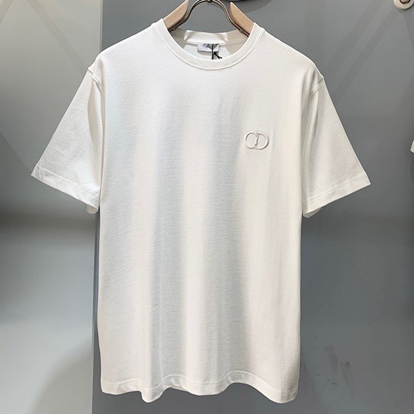 ディオール CDアイコン Tシャツ 偽物 刺しゅう クルーネック 4色 013J600A0677