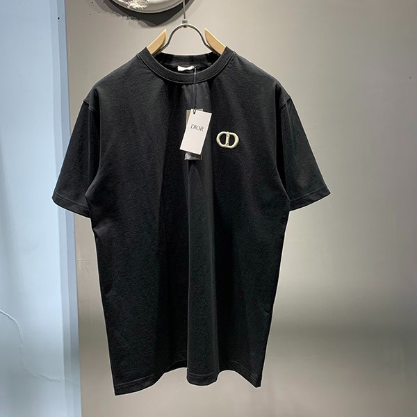 ディオール CDアイコン Tシャツ 偽物 刺しゅう クルーネック 4色 013J600A0677