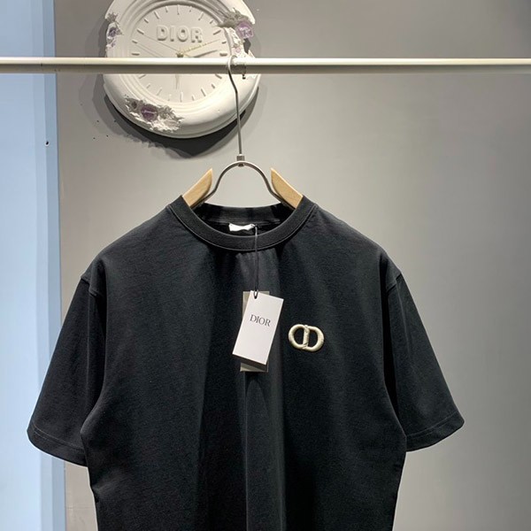 ディオール CDアイコン Tシャツ 偽物 刺しゅう クルーネック 4色 013J600A0677
