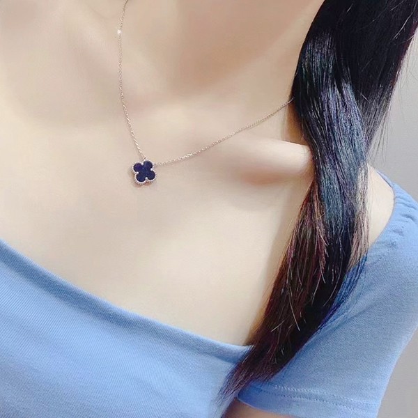 稀少 ヴァンクリーフ コピー ヴィンテージ アルハンブラ ペンダント