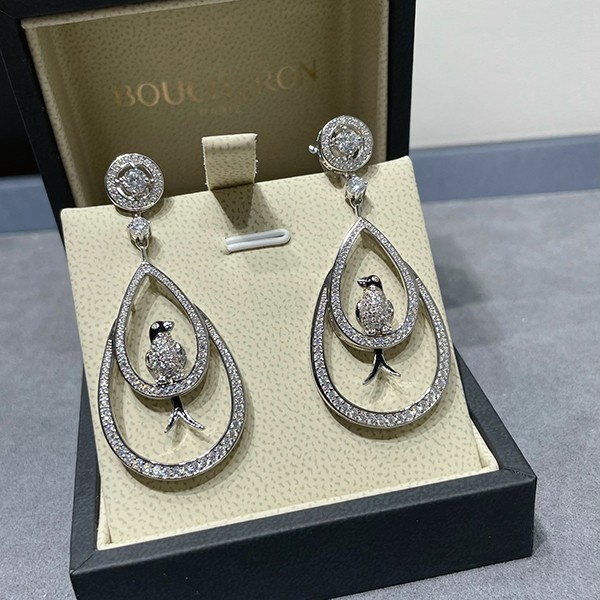 ブシュロン ツバメ ピアス bur36692