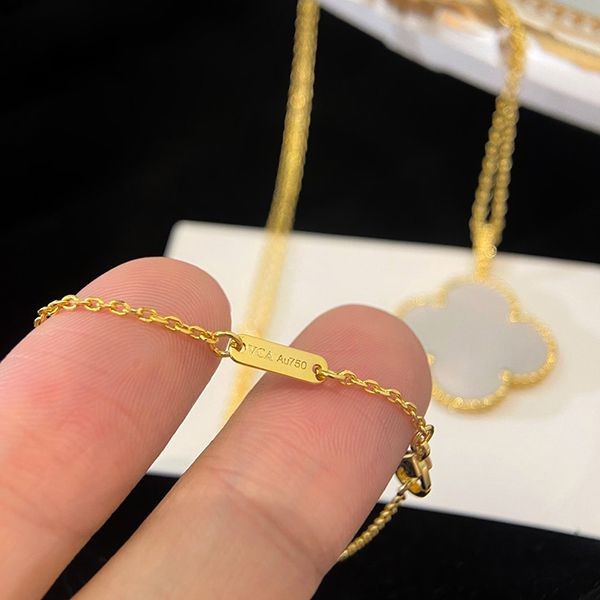 大人気!ヴァンクリーフ★ヴィンテージ アルハンブラ ペンダント 偽物