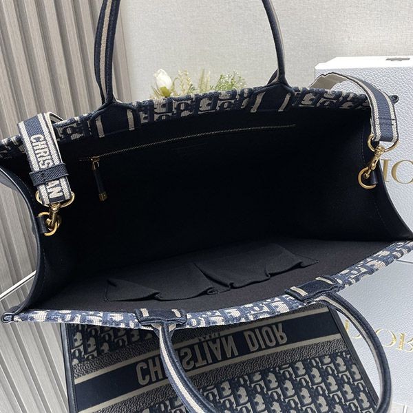 送料無料 ディオール BOOK TOTE コピー ミディアムバッグ dek64102