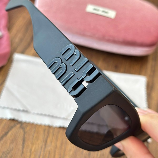 ミュウミュウ Sunglasses サングラス コピー myd20974