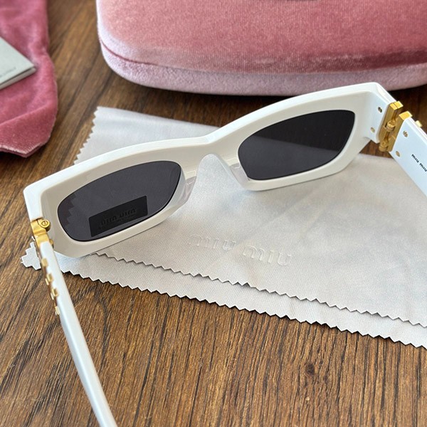 ミュウミュウ 偽物 Sunglasses サングラス myu92261