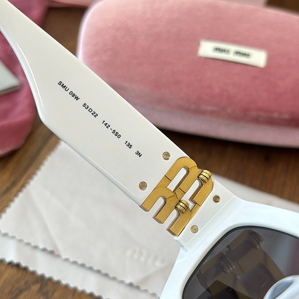 ミュウミュウ 偽物 Sunglasses サングラス myu92261