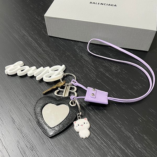 バレンシアガ CITYチャームハート 偽物 bak52765
