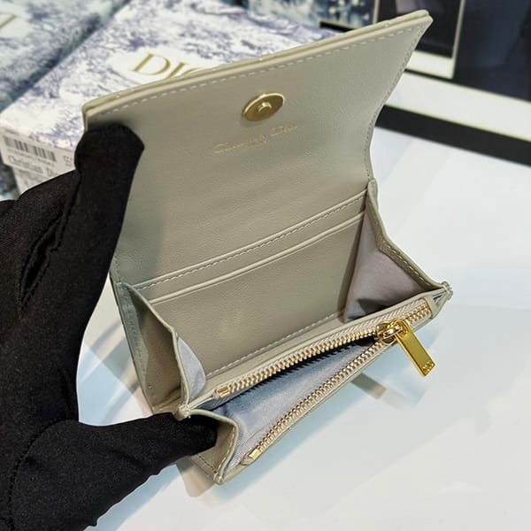 高品質ディオール n級品 CARO ウォレット ミニ財布 der73713