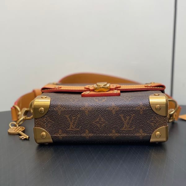 ルイヴィトン パロディ モノグラム ソウル・トランク ショルダーバッグ M11535
