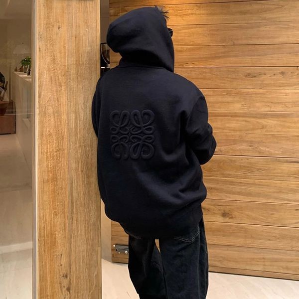 目を惹く逸品!ロエベ ジップ フーディ 偽物 アナグラム ロゴ low69632