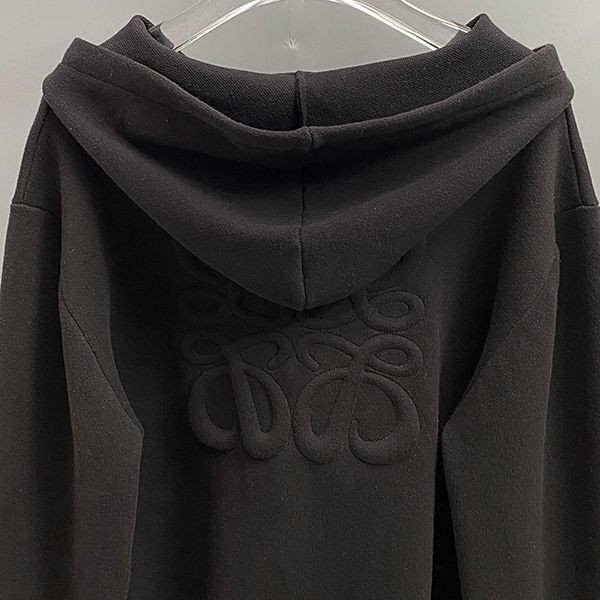 目を惹く逸品!ロエベ ジップ フーディ 偽物 アナグラム ロゴ low69632
