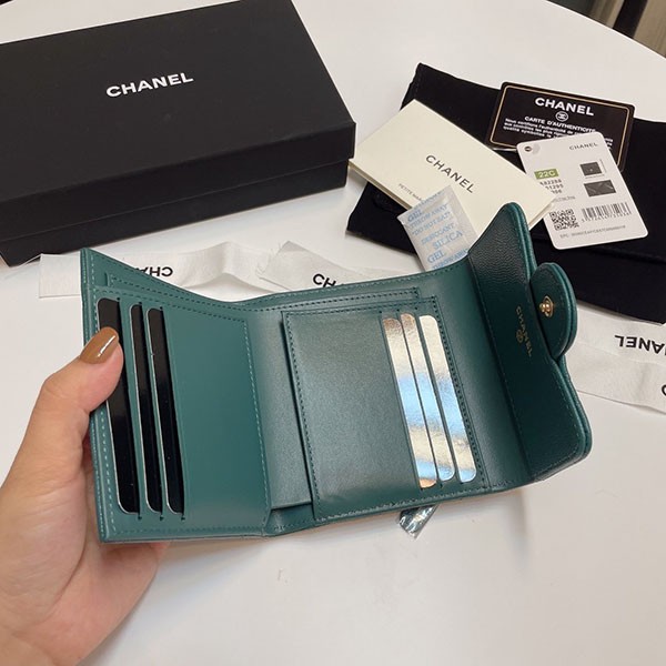 シャネル 偽物 クラシック フラップ ウォレット三つ折り財布 6色 shh78901