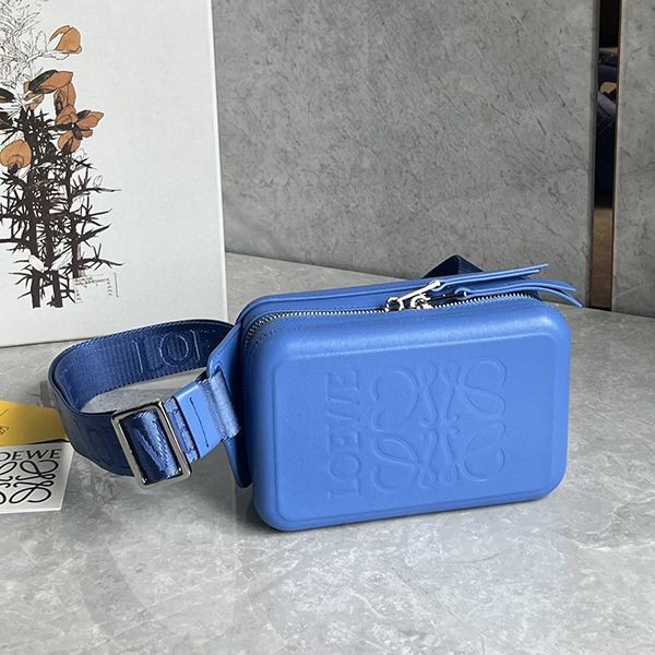 数量限定!ロエベ Molded Sling コピー カーフスキン スリングバッグ B987W42X0