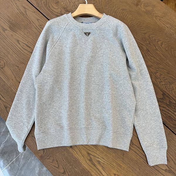 数量限定!プラダ よりオーバーサイズ 長袖 偽物 スウェット シャツ puo55927