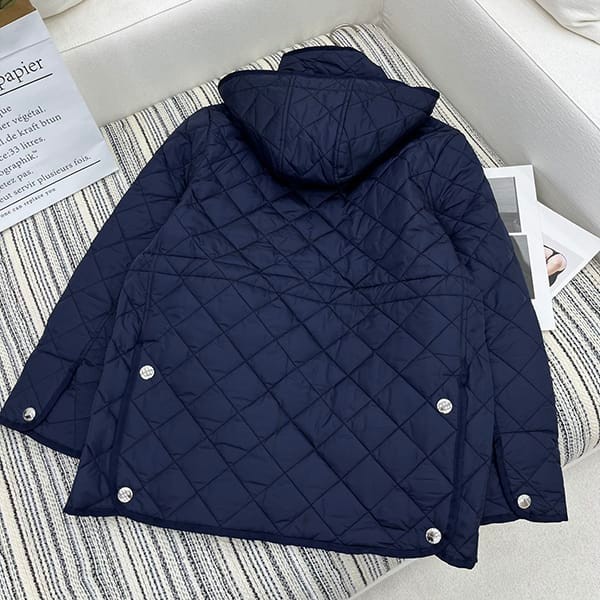 ★安心バーバリー ダイアモンドキルティング ジャケット コピー商品 Baj38944