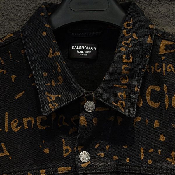 超希少!24FW バレンシアガ All-Overロゴ 偽物 デニムジャケット bax05565