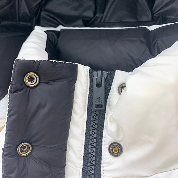 すぐ届 ムースナックルズ 偽物 PROSPECT パファー ジャケット バック ロゴ moi74838