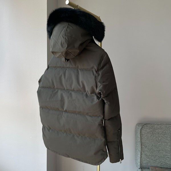ムースナックルズ 3Q JACKET 偽物 ダウンジャケット moa32085