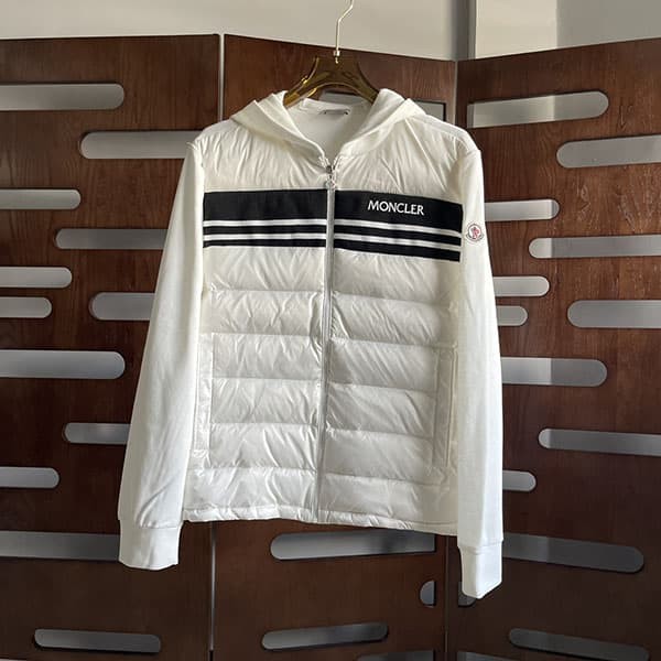 モンクレール Felpa Aperta Padded コピー フーディ mob75064