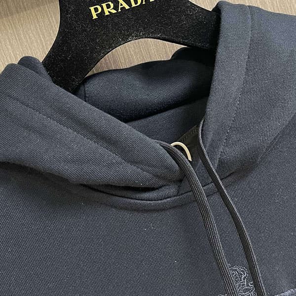 プラダ コットン 偽物 フリース 刺繍ロゴ pua33796