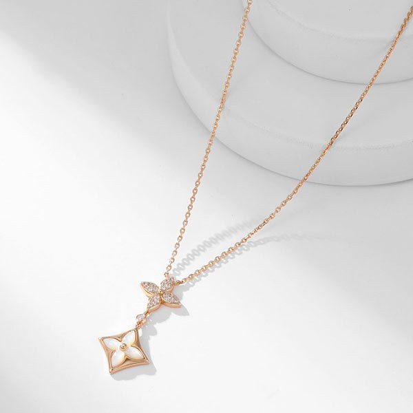 大人気!ルイヴィトン ペンダント n級品 スター ブロッサム Q94676