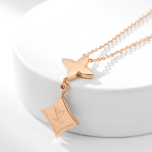 大人気!ルイヴィトン ペンダント n級品 スター ブロッサム Q94676