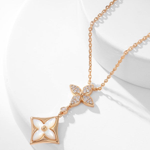 大人気!ルイヴィトン ペンダント n級品 スター ブロッサム Q94676