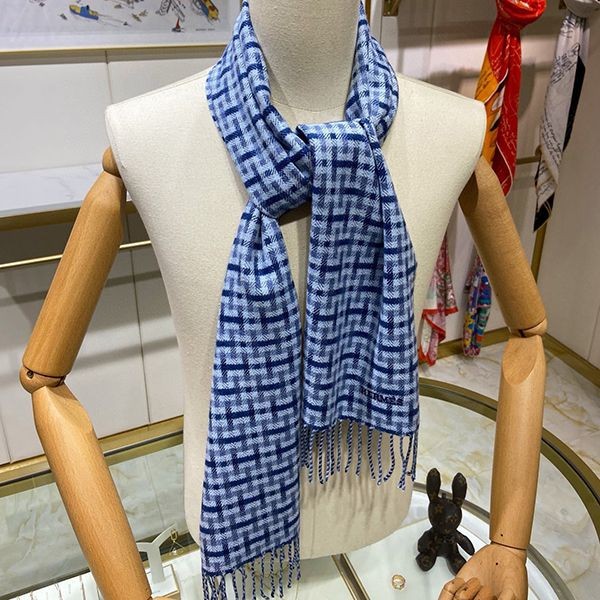 目を惹く逸品!【エルメス】カシミア マフラー 偽物★ H393832T05