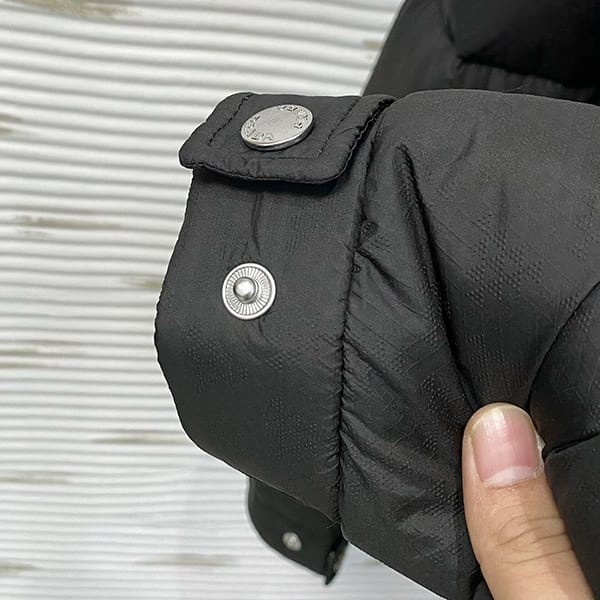 プラダ パロディ クロップド Re-Nylon ダウンジャケット ダークグリーン pux85215
