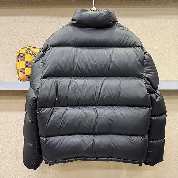 バレンシアガ n級品 3B SPORTS ICON SKI ダウンジャケット 2色 bab88470