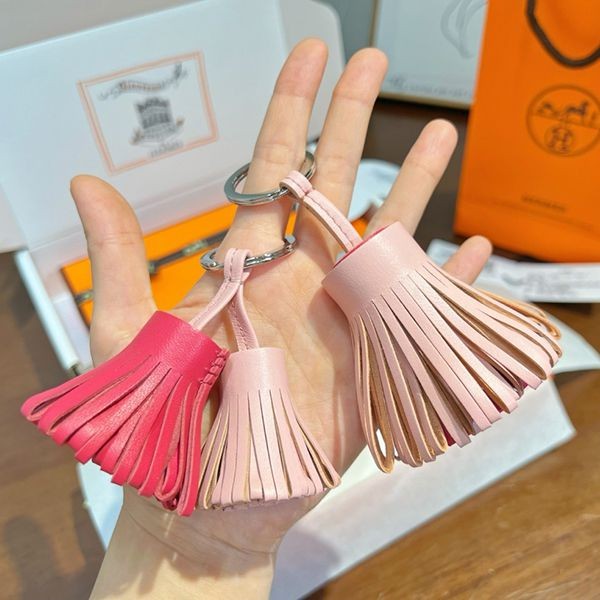 ギフトにも大人気☆【エルメス】 Carmen(カルメン)キーホルダー 偽物 H077894C