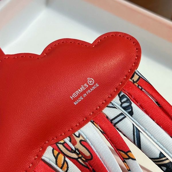 ☆超人気☆petit h どの色になるかはお楽しみ エルメスCloudチャーム 激安 H108