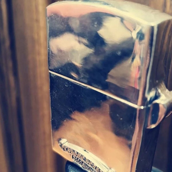 クロムハーツ Zippo コピー ライター リップ&タン Kua31345