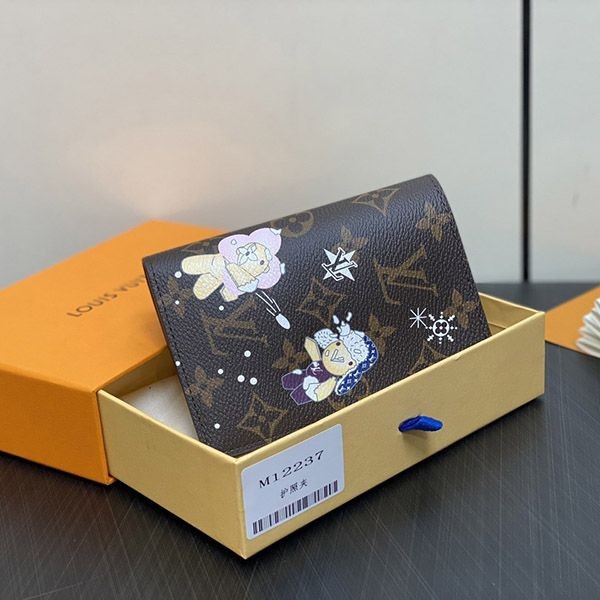 ルイヴィトン パスポートケース スーパーコピー M12237