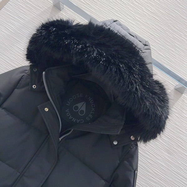 ムースナックルズ n級品 レディー ダウンジャケット mor66818
