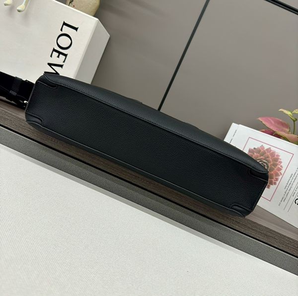 すぐ届くロエベ GOYA ゴヤ シン ブリーフケース 偽物 P00962186