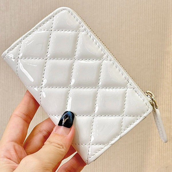 シャネル ジップコインパース 折りたたみ財布 偽物 shw72378