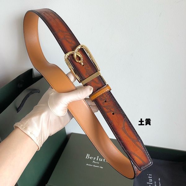 目を惹く逸品!【ベルルッティ】刻印入り リバーシブル ベルト ベネチアレザー製 beg52949