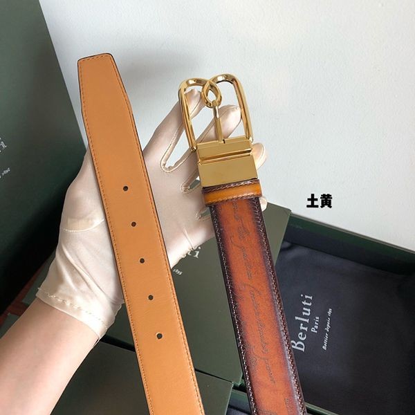 目を惹く逸品!【ベルルッティ】刻印入り リバーシブル ベルト ベネチアレザー製 beg52949